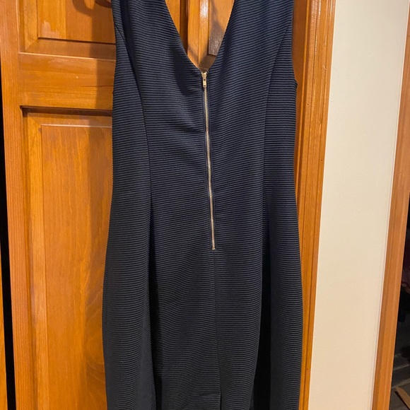 Little black dress perfect for NYE, weddings or any formal event! - Picture 4 of 4